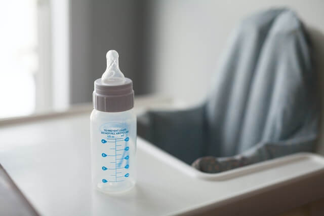 Glass or Plastic Baby Bottles 29